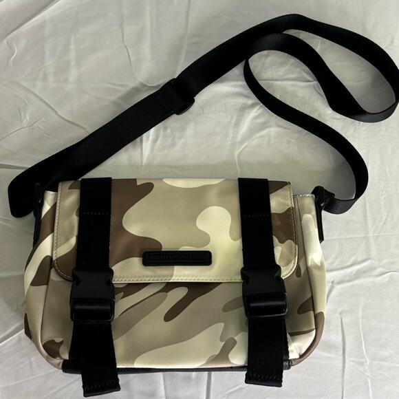 Brown and cream camo‎ crossbody - Picture 1 of 3